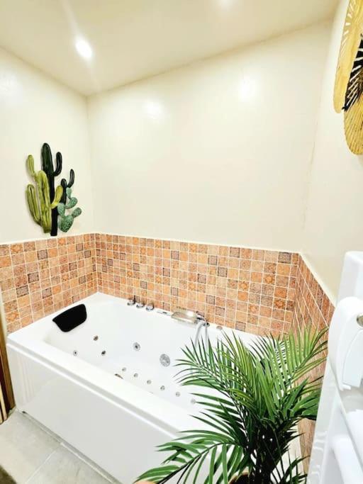 Suite Orientale Du Vieux Port マルセイユ エクステリア 写真